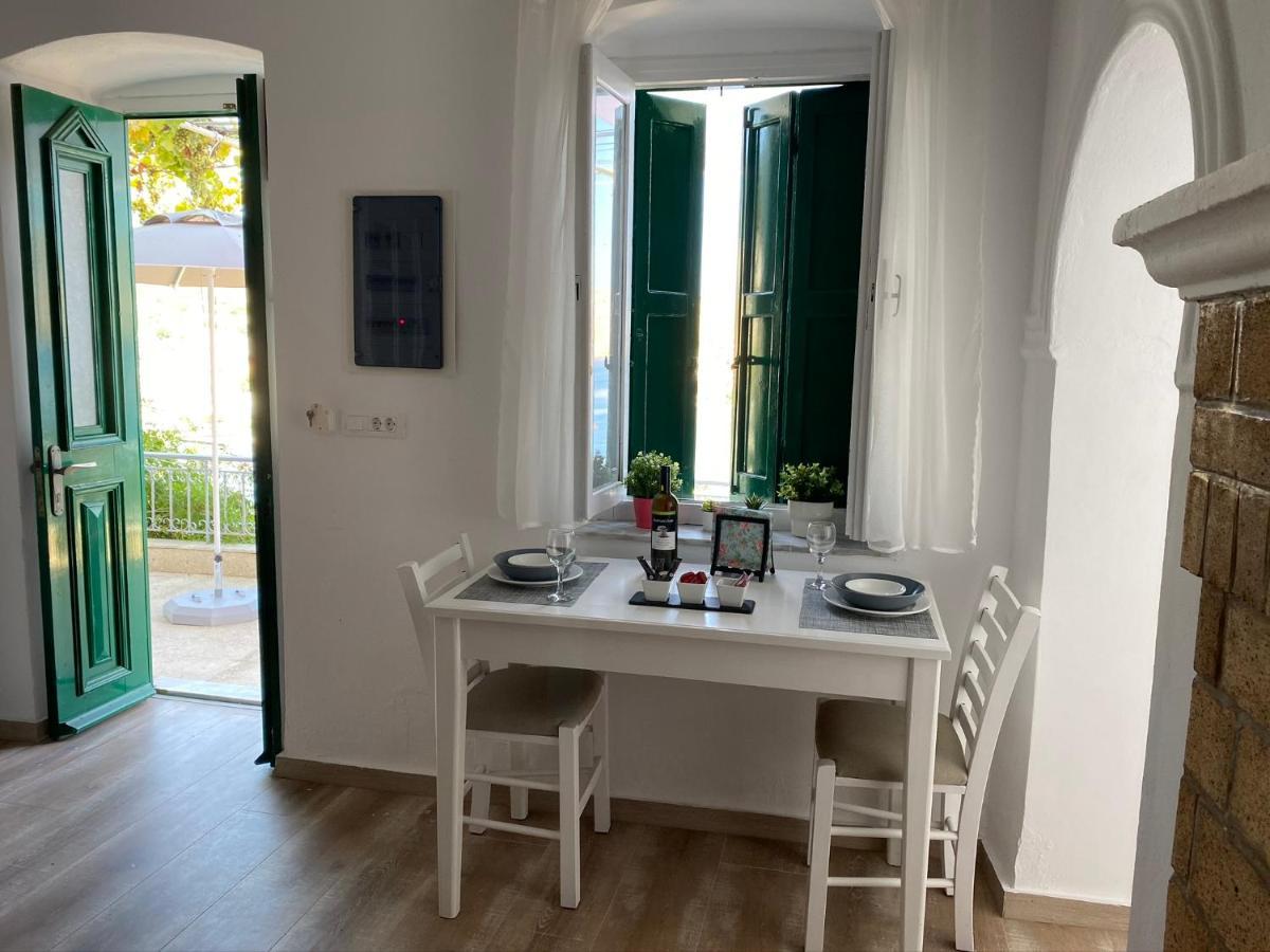 Thodoris Infinity View Apartments Сімі Екстер'єр фото